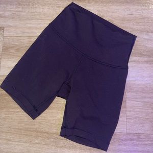 Lululemon bike short